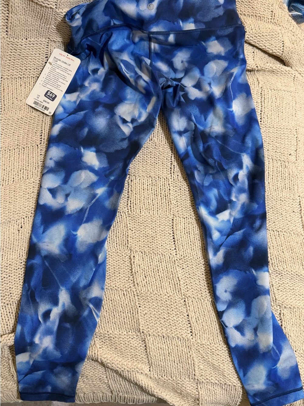 Lululemon athletica Blue Watercolor Print Leggings - Picture 5 of 5